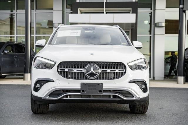 new 2025 Mercedes-Benz GLA 250 car, priced at $47,295