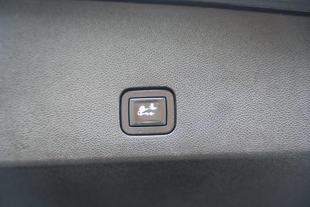 used 2021 Cadillac XT6 car, priced at $31,000