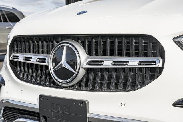 new 2025 Mercedes-Benz GLA 250 car, priced at $47,295