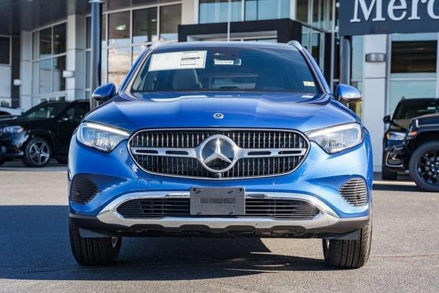 new 2025 Mercedes-Benz GLC 300 car, priced at $57,585