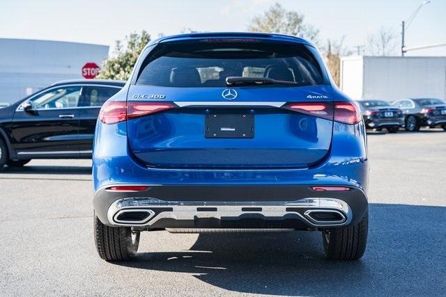 new 2025 Mercedes-Benz GLC 300 car, priced at $57,585