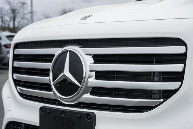 new 2025 Mercedes-Benz GLB 250 car, priced at $49,595