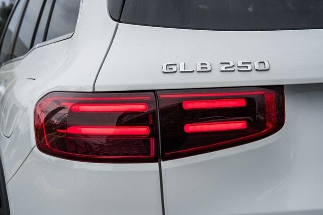 new 2025 Mercedes-Benz GLB 250 car, priced at $49,595