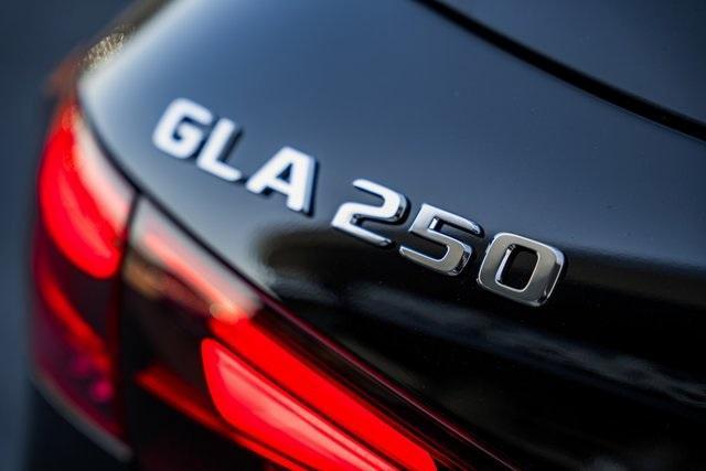 new 2025 Mercedes-Benz GLA 250 car, priced at $47,295