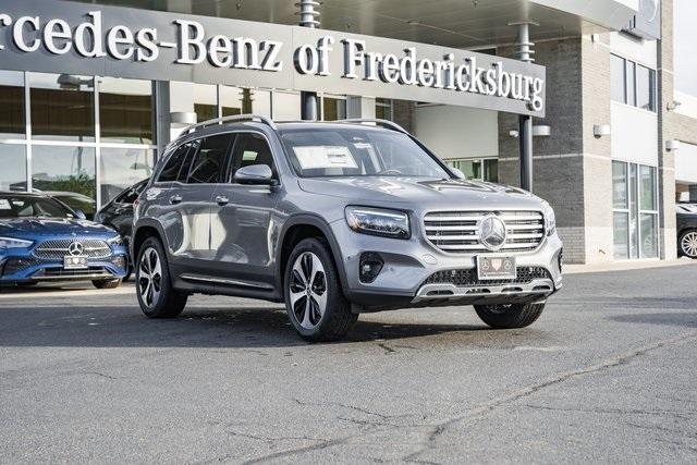 new 2025 Mercedes-Benz GLB 250 car, priced at $54,490