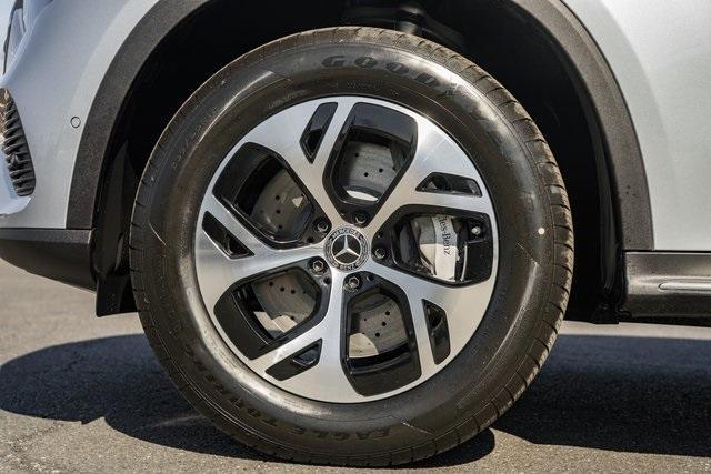new 2025 Mercedes-Benz GLC 350e car, priced at $67,095