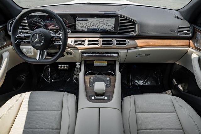 new 2025 Mercedes-Benz GLS 450 car, priced at $103,345
