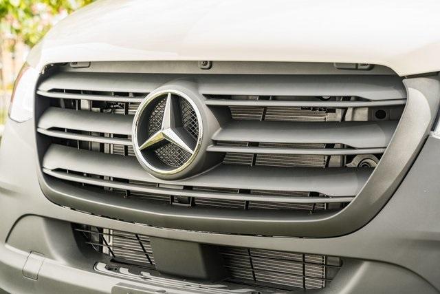 new 2025 Mercedes-Benz Sprinter 2500 car, priced at $72,389