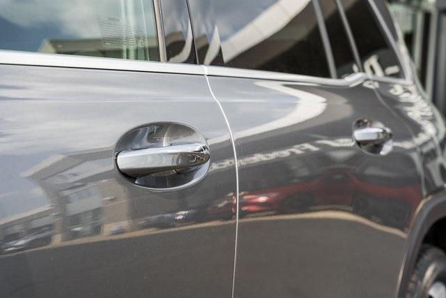 new 2025 Mercedes-Benz GLB 250 car, priced at $54,540