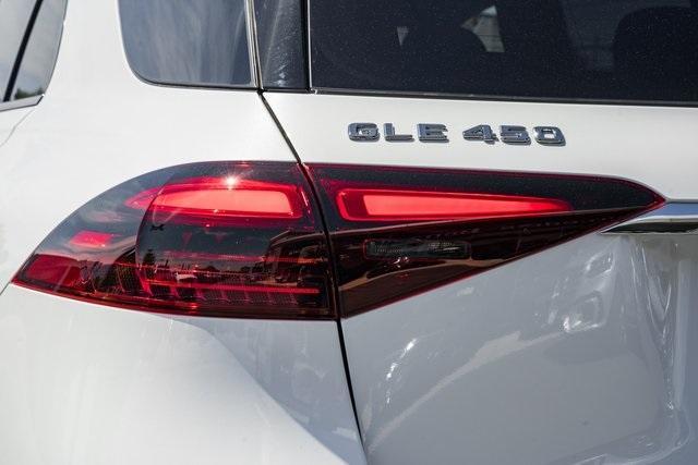 new 2025 Mercedes-Benz GLE 450 car, priced at $84,785