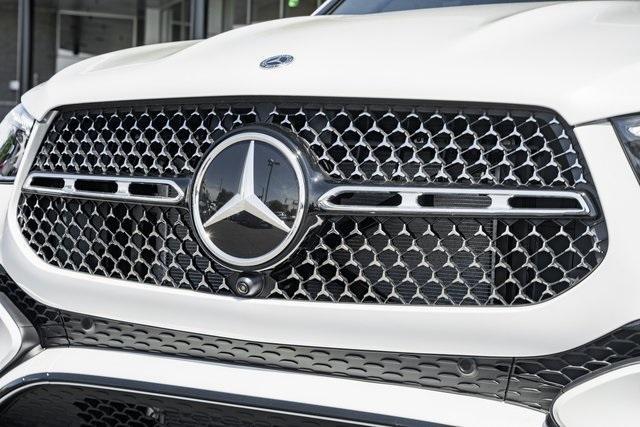 new 2025 Mercedes-Benz GLE 450 car, priced at $84,785