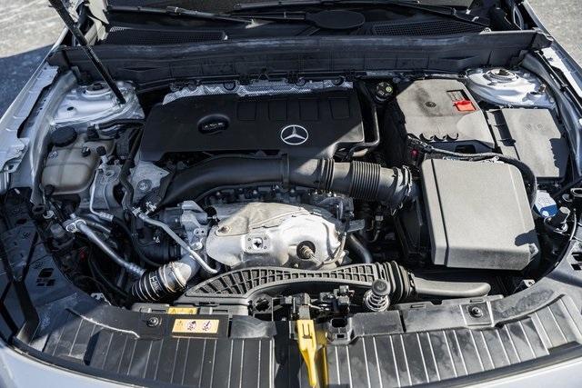 used 2020 Mercedes-Benz GLB 250 car, priced at $21,250