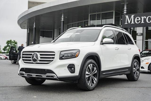 new 2025 Mercedes-Benz GLB 250 car, priced at $49,595