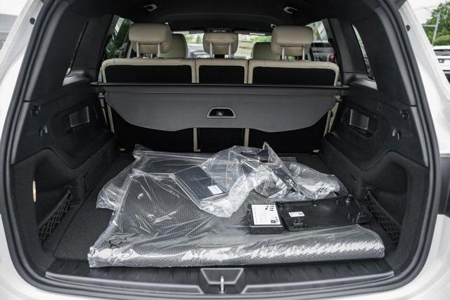 new 2025 Mercedes-Benz GLB 250 car, priced at $49,595