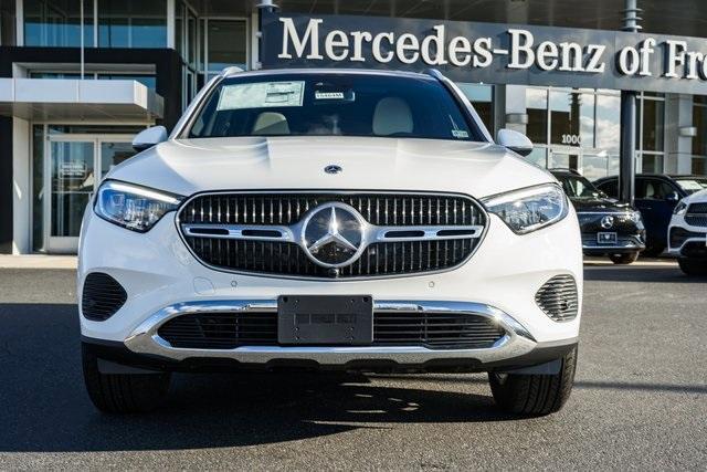 new 2025 Mercedes-Benz GLC 300 car, priced at $54,285