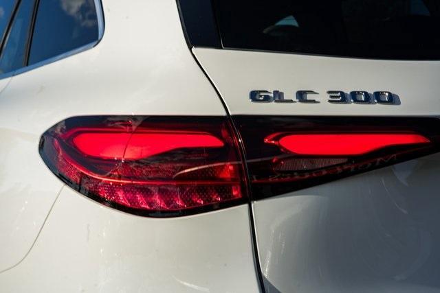 new 2025 Mercedes-Benz GLC 300 car, priced at $54,285