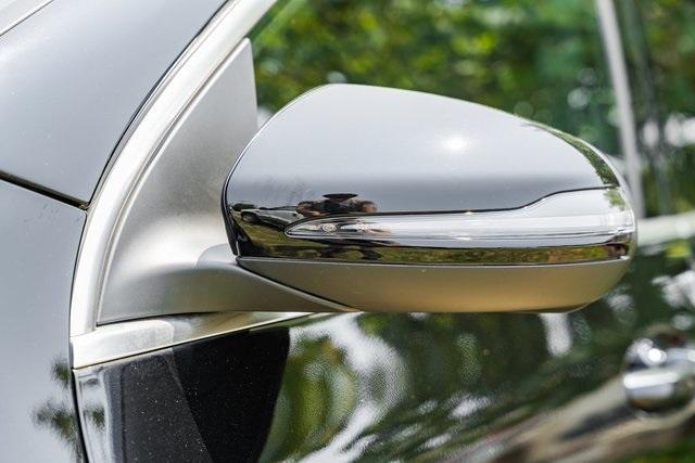 new 2025 Mercedes-Benz GLA 250 car, priced at $47,295