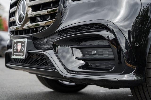 new 2026 Mercedes-Benz GLS 580 car, priced at $156,600