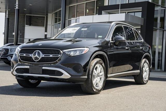new 2025 Mercedes-Benz GLC 300 car, priced at $54,185