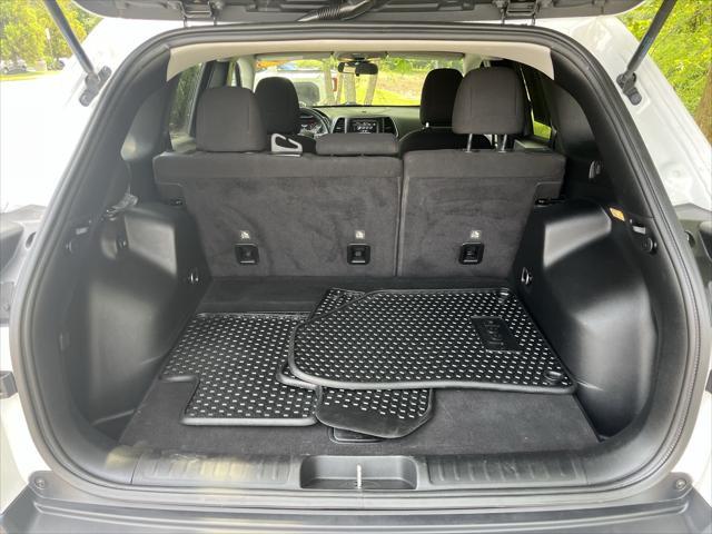 used 2019 Jeep Cherokee car, priced at $15,998