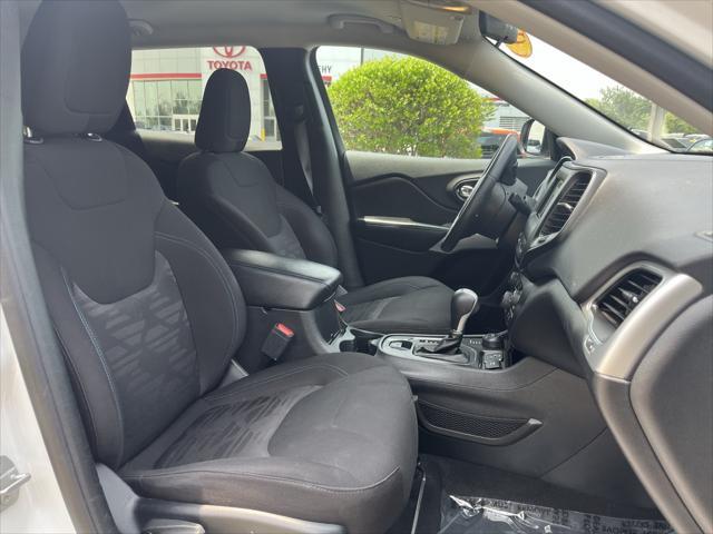 used 2019 Jeep Cherokee car, priced at $15,998