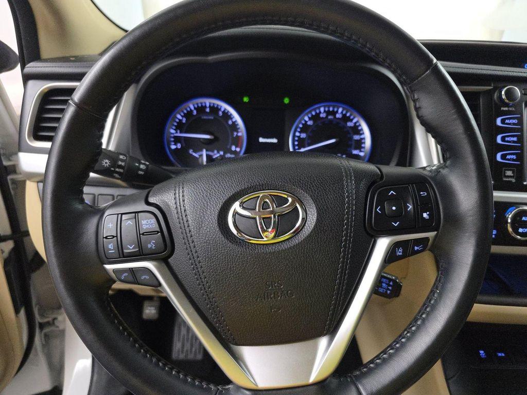 used 2018 Toyota Highlander car, priced at $25,950