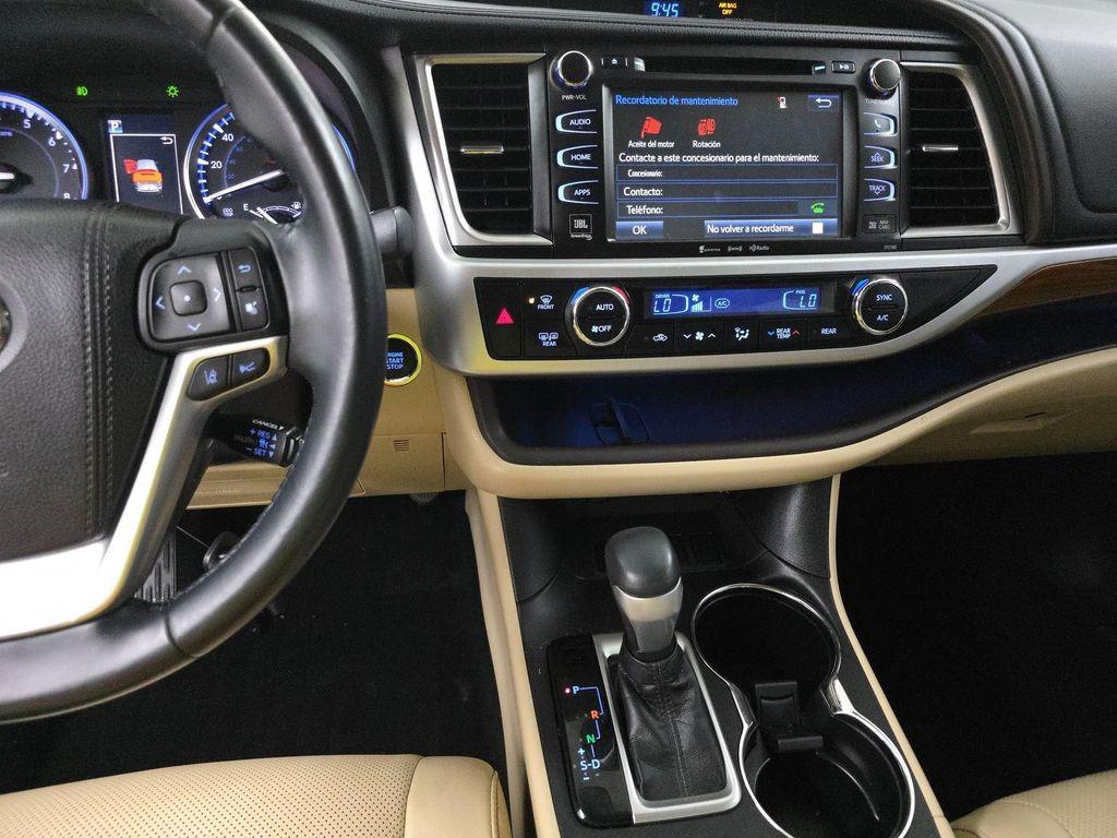 used 2018 Toyota Highlander car, priced at $25,950