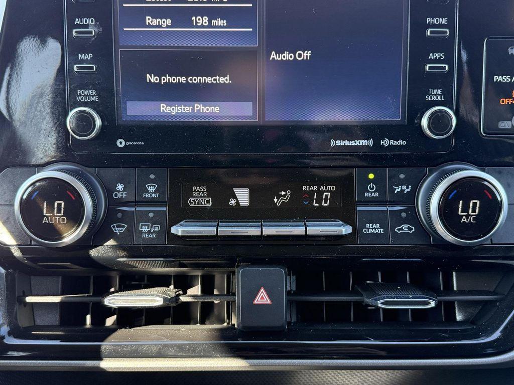 used 2022 Toyota Highlander car, priced at $29,450