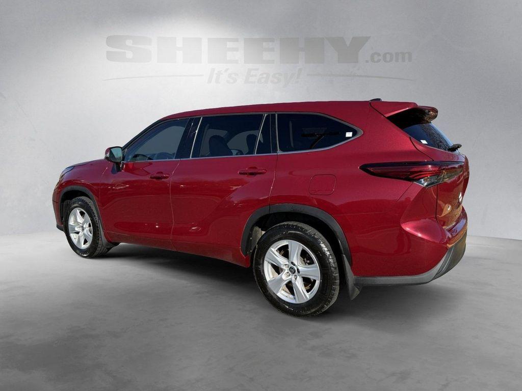 used 2022 Toyota Highlander car, priced at $29,450