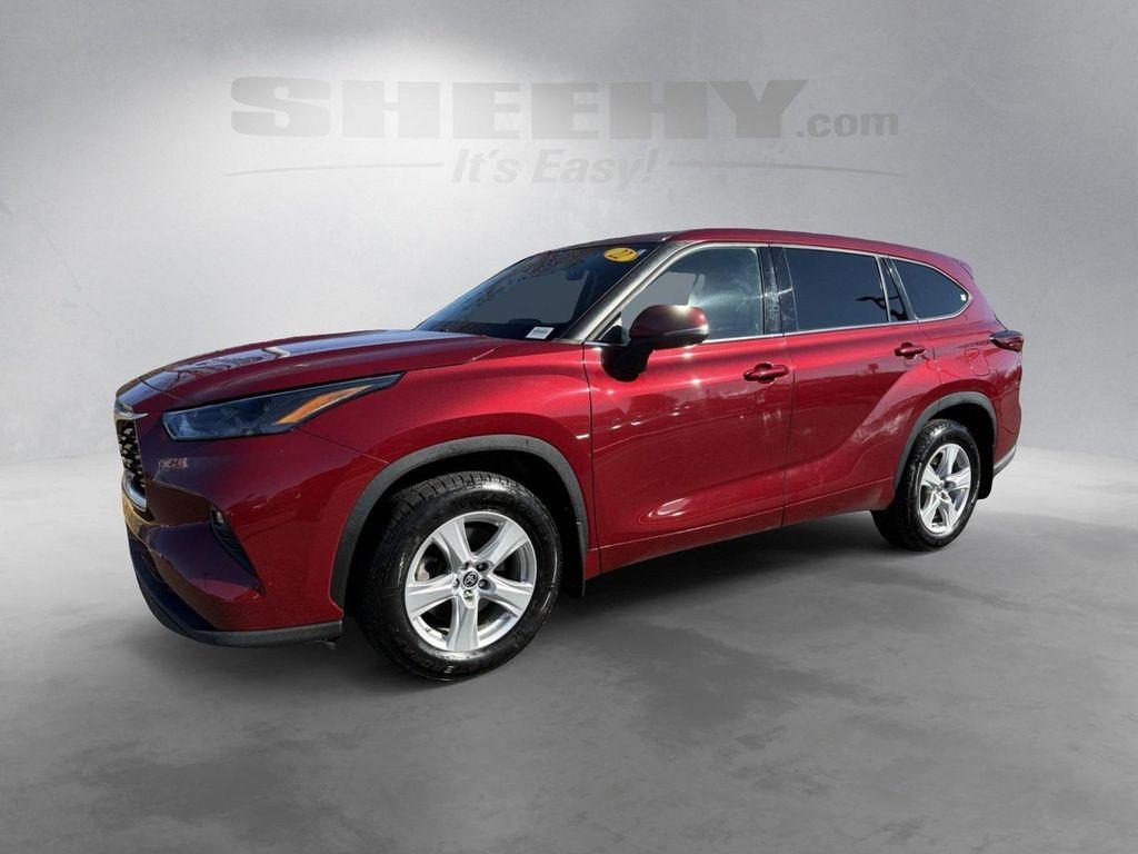used 2022 Toyota Highlander car, priced at $29,450