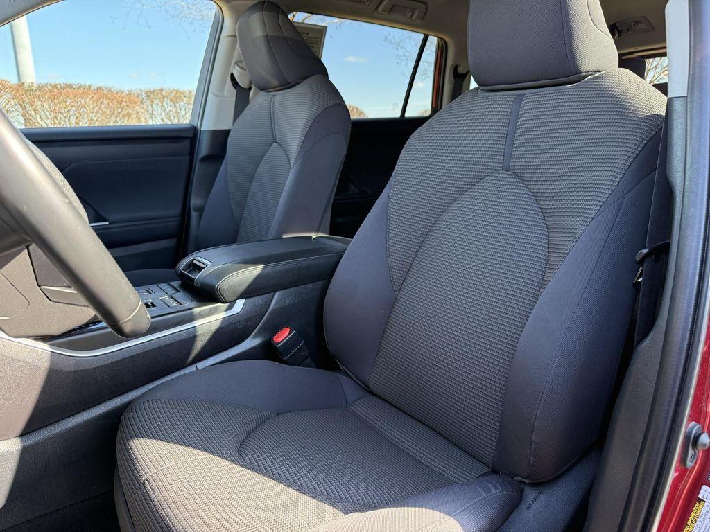 used 2022 Toyota Highlander car, priced at $29,450