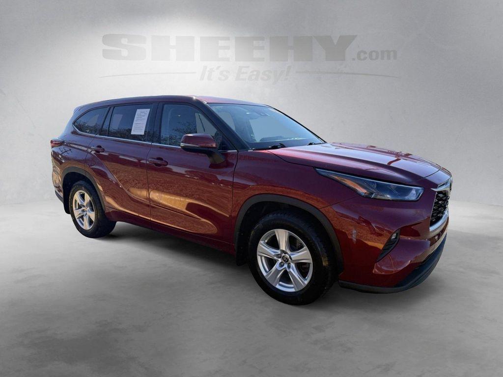 used 2022 Toyota Highlander car, priced at $29,450