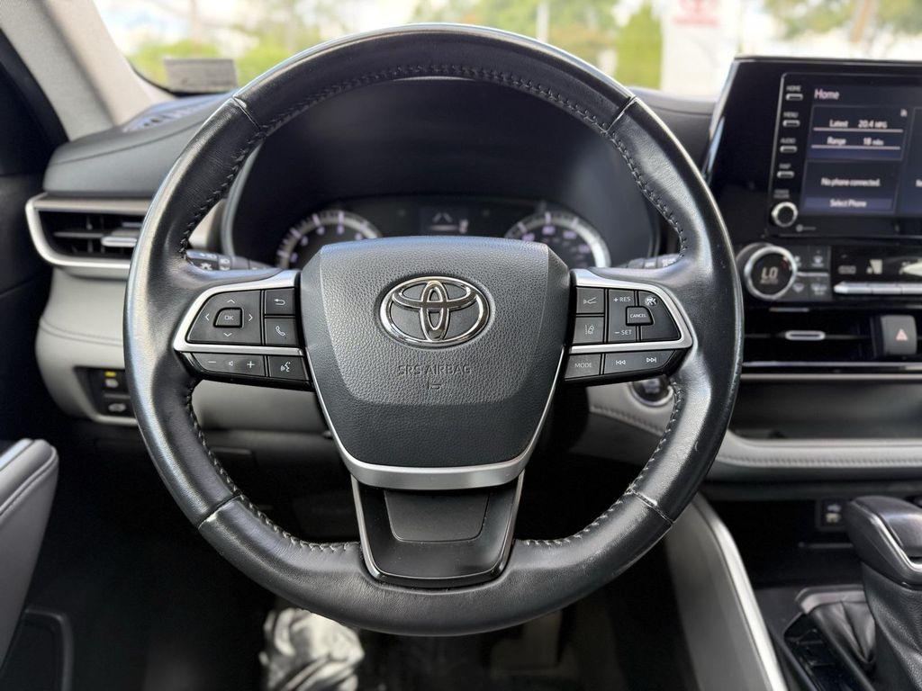 used 2022 Toyota Highlander car, priced at $27,990