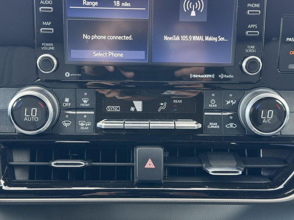 used 2022 Toyota Highlander car, priced at $27,990