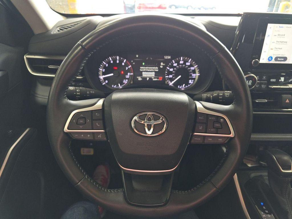 used 2024 Toyota Highlander car, priced at $36,990
