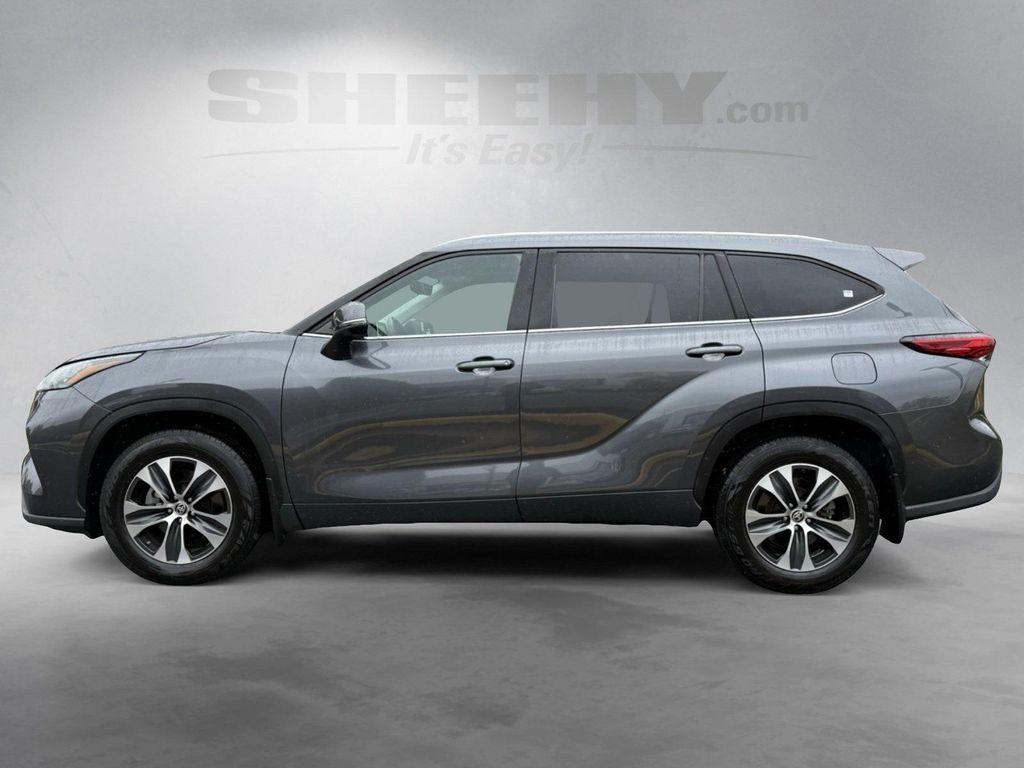 used 2020 Toyota Highlander car, priced at $27,490