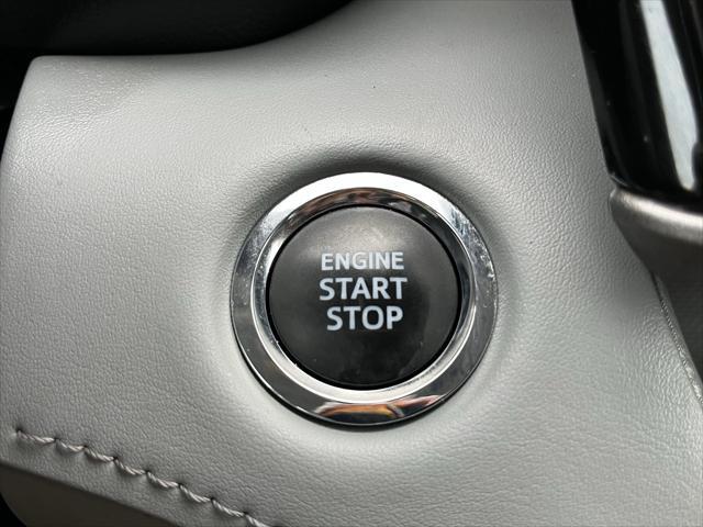 used 2022 Toyota Highlander car, priced at $29,998