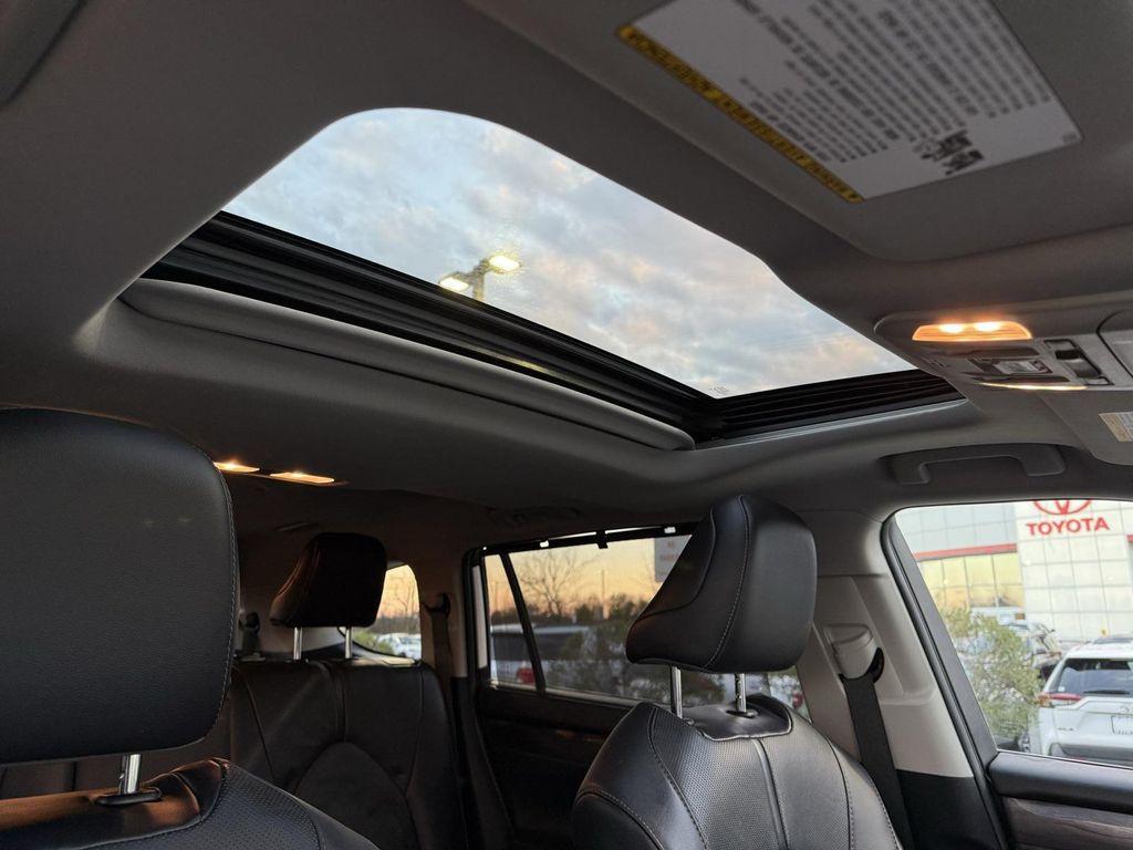 used 2021 Toyota Highlander Hybrid car, priced at $37,950