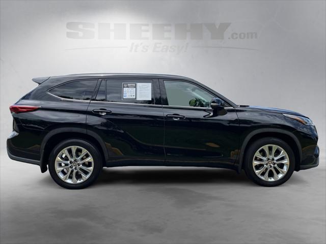 used 2021 Toyota Highlander car, priced at $34,895