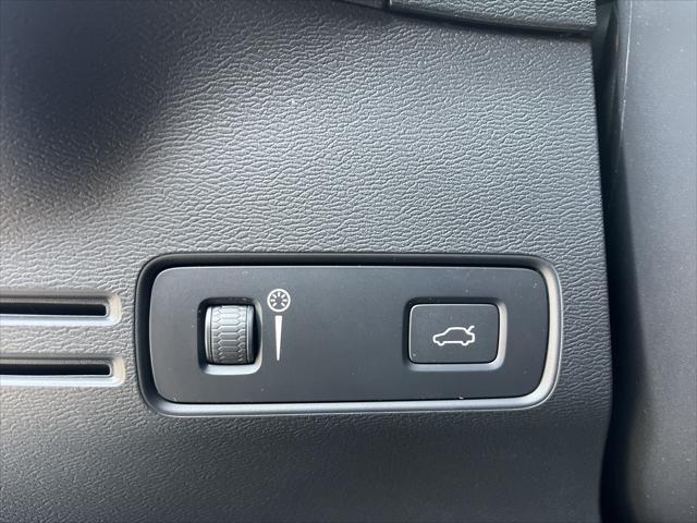 used 2022 Volvo XC40 car, priced at $31,500