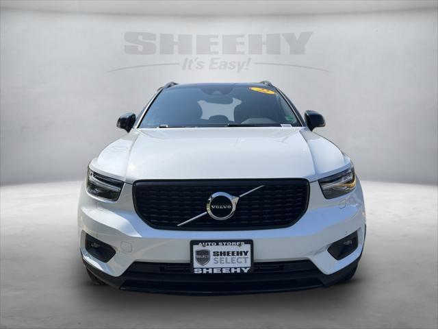 used 2022 Volvo XC40 car, priced at $31,500
