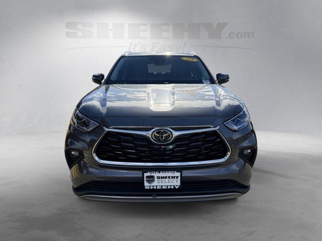 used 2023 Toyota Highlander car, priced at $39,450