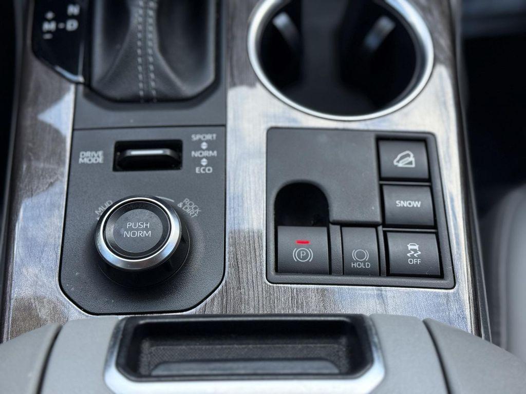used 2023 Toyota Highlander car, priced at $39,450
