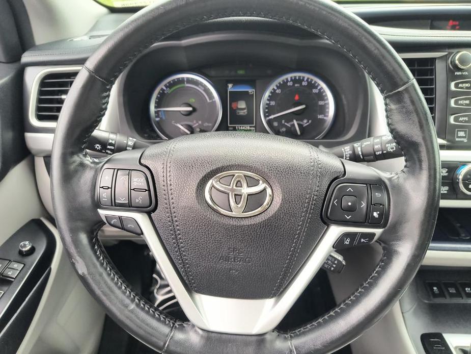 used 2017 Toyota Highlander Hybrid car, priced at $25,700