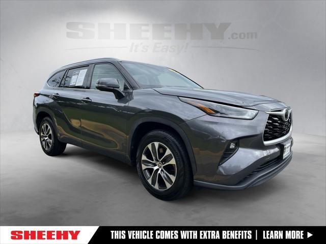used 2021 Toyota Highlander car, priced at $26,791