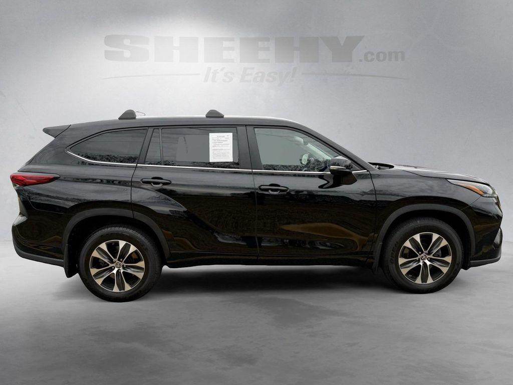 used 2023 Toyota Highlander car, priced at $31,650