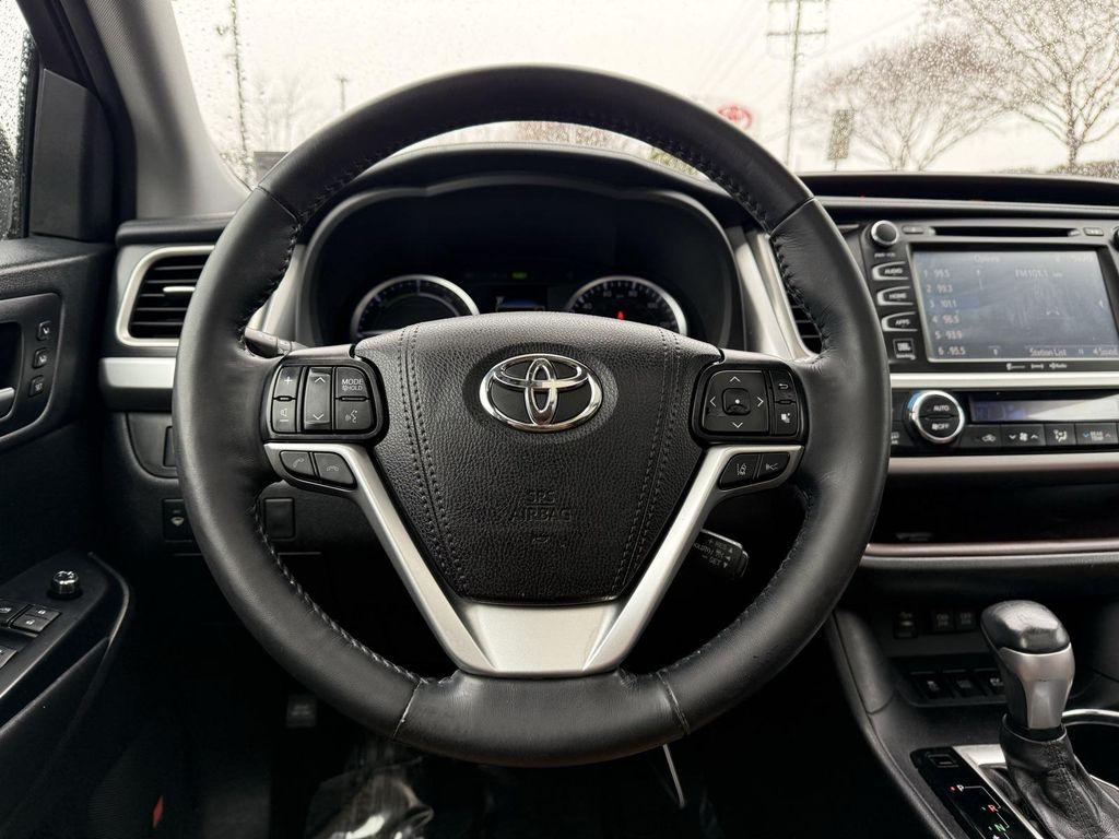 used 2019 Toyota Highlander Hybrid car, priced at $22,650