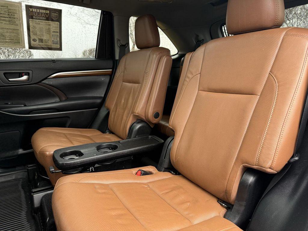 used 2019 Toyota Highlander Hybrid car, priced at $22,650