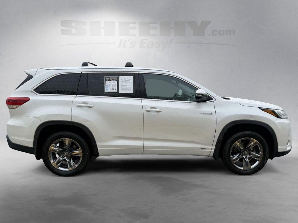 used 2019 Toyota Highlander Hybrid car, priced at $22,650