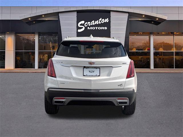 new 2025 Cadillac XT5 car, priced at $55,215